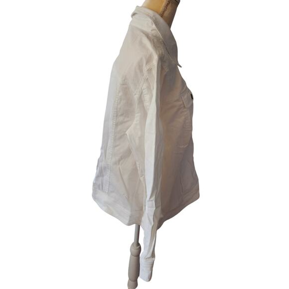 TOG Shop White Light Weight Button Down Shacket Plus Size 1X - Picture 3 of 6